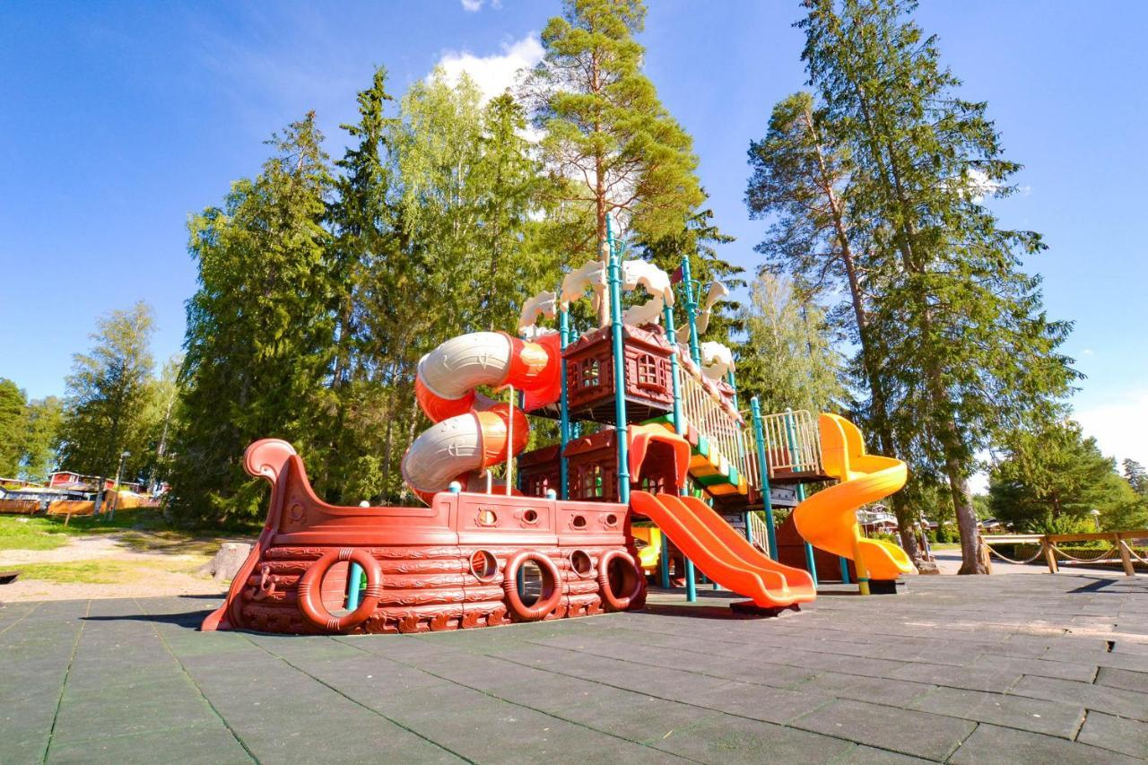 Arjaeng Camping & Stugor Sommarvik Arjäng Exterior foto
